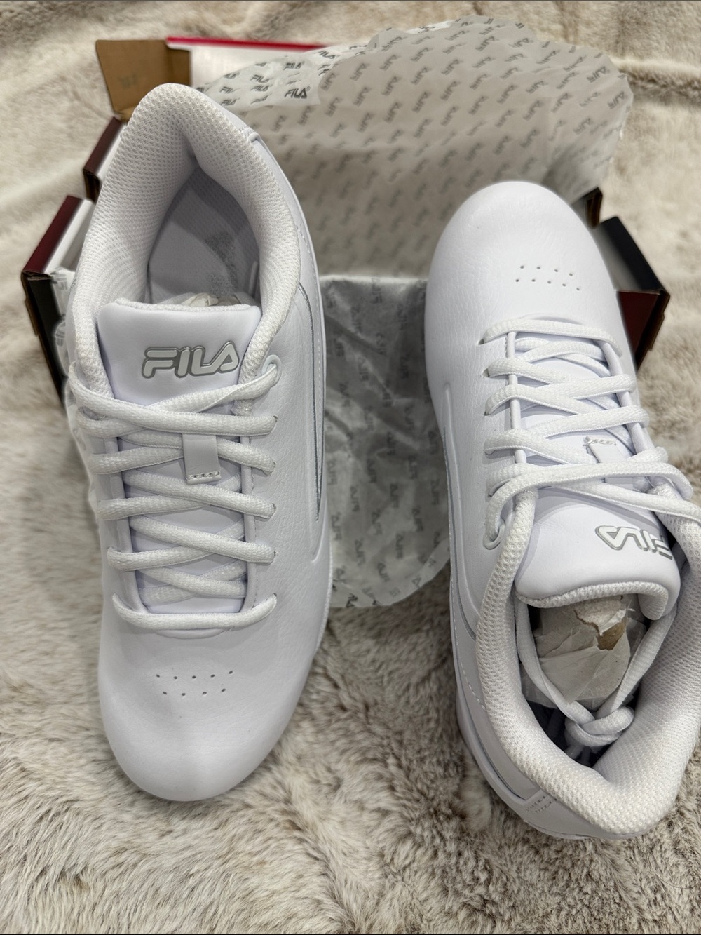 FILA White Men's Low-Top synthetic Sneakers